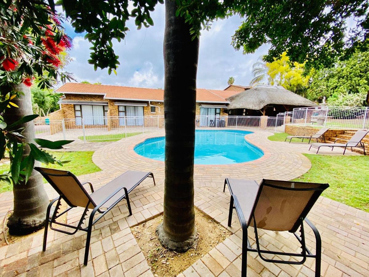 C&C Hotel Vibes Randpark Ridge Jhb 14 Units Available Randburg Bagian luar foto